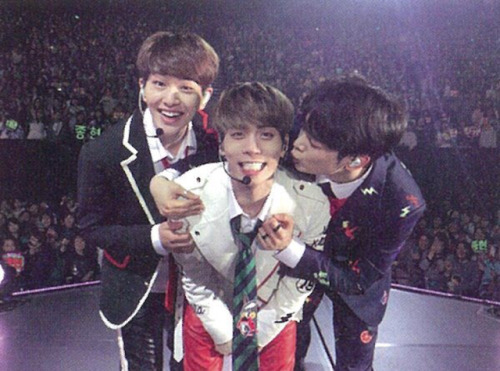 tyyiyi: Jonghyun, Onew, and Minho