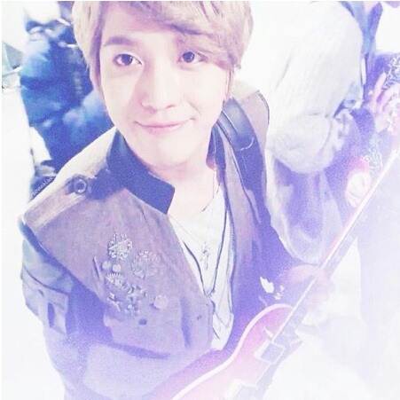 cwyyiu:  용화(๑•ｖ•๑)♥ 
