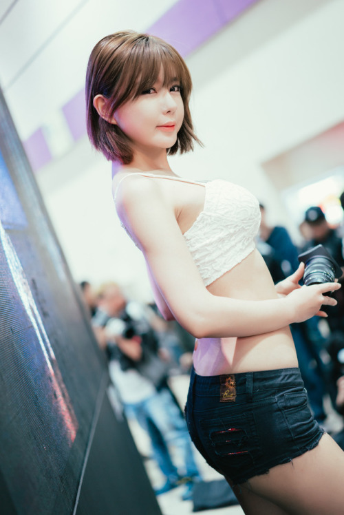 s3xy-asian:Girls in Shorts ♡