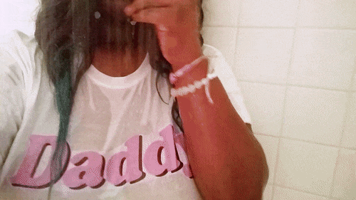 kickintheovaries: hi, i’m shiloh, use my mouth.  don’t delete my captions or i’ll cry.                 ♥ ExtraLunchMoney                  ♥  Spoil Meeee                  ♥  