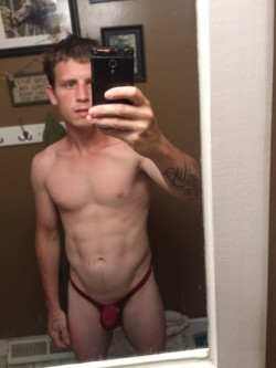 thong-jock:  Hot young straight thonger taking a selfie. Makes me so hot when straight guys have a thong fetish!