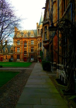 fuckitandmovetobritain:Cambridge, England,