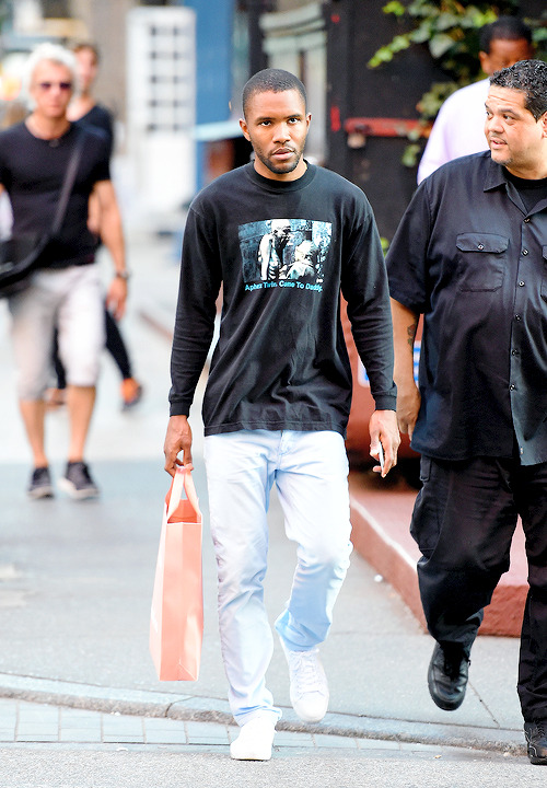 Porn photo celebritiesofcolor:  Frank Ocean out in NYC