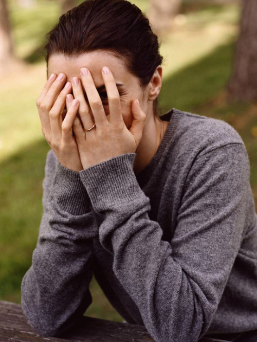 whateverthepoodle: shirazade: Rachel Weisz photographed by Alasdair Mclellan @zombizombi