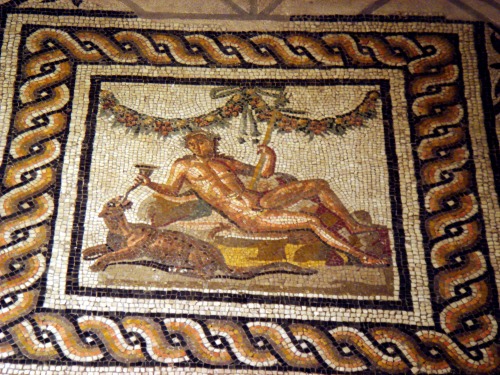 romegreeceart:Mosaic of Domus Ortaglia, BresciaPhoto: By Stefano Bolognini (Own work) [Attribution],