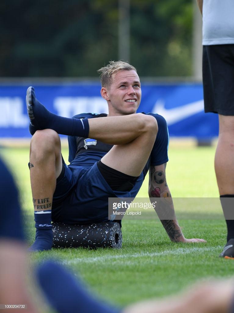 maleathletessocks:Football. Ondrej Duda