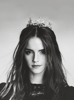 exhale-ny:  xanis:  Emma Watson for Wonderland (Feb/March 2014)  Check out my BEAUTY and FASHION website here q’d