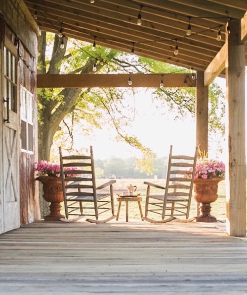 www.instagram.com/countryhomemagazine