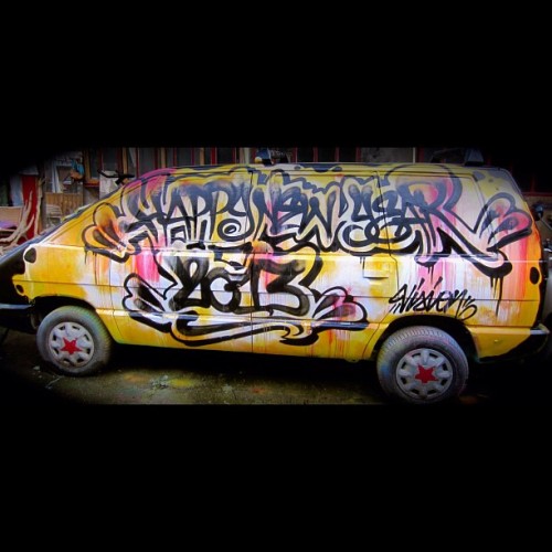 budsterism:  #HNY2k12 #graffiti #TheCar #Latelz