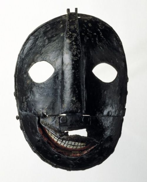 congenitaldisease: This extremely creepy mask is an 18th century executioner’s mask and currently re