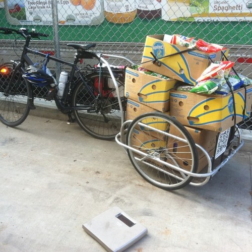 rorowe: 142lbs of rescued produce. All. By. Bicycle. @bfr_tweets #Boulder #cycling (at Sprouts Farme