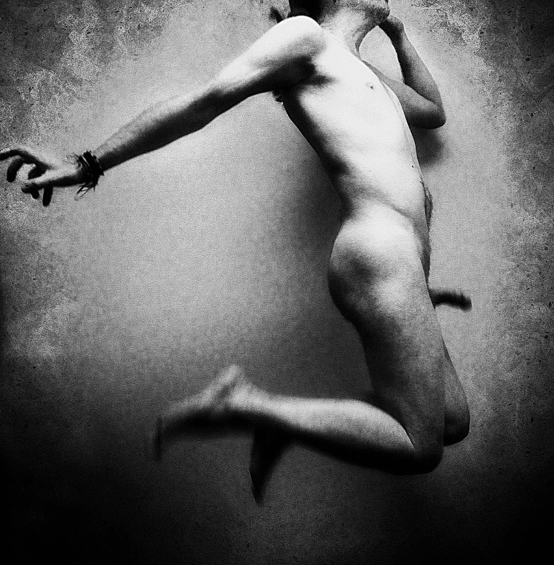 graeandresen:  flying.22 (self-portrait) - Copyright © Græ Andresen 