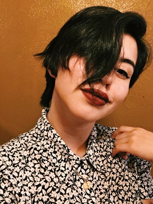 sixtysixsix: I like this mustard yellow.