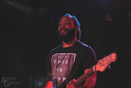backseatmarinade:  SlavesAtlanta, GA5/29/14 Please do not steal/repost.  hahaha, pretty cool. 