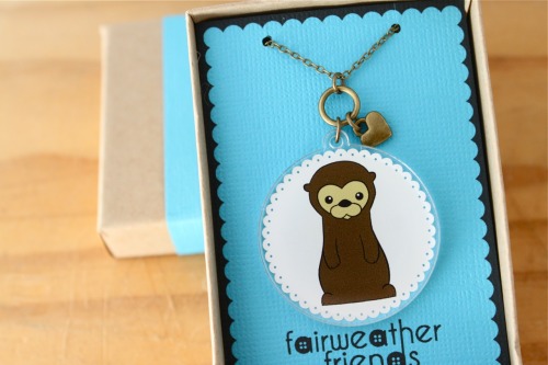 I just released six new necklace designs for my etsy shop, Fairweather Friends! They started with il