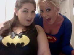 sydneyscreams:  Whitney Morgan and I before