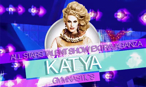 fuckyeahkatyazamolodchikova:  This bitch is over here on her hands pussy poppin’.