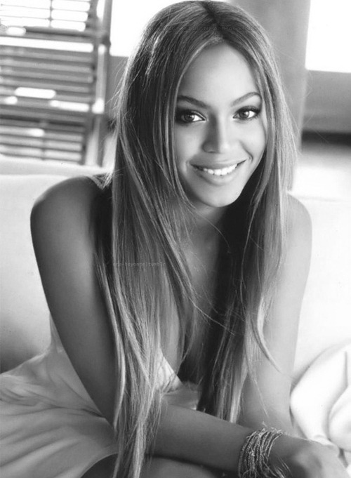 l-o-v-e-antidote:  she is the definition of beauty 