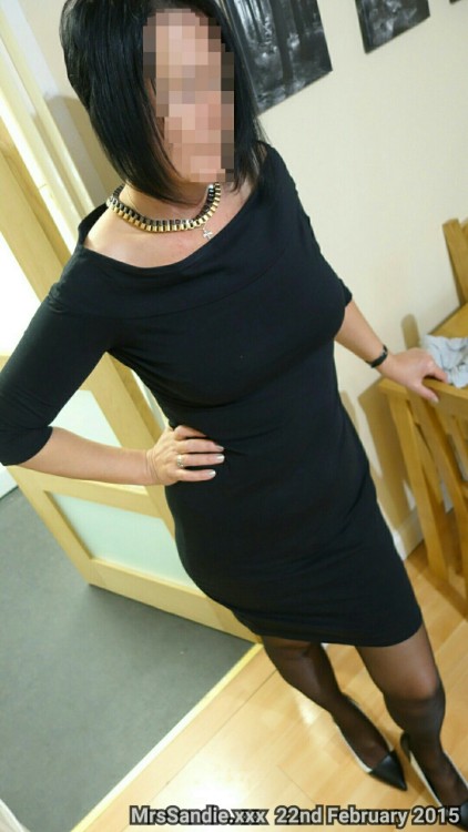 Cheapo black dress from Asda this morning, it’s not Jane Norman but not too bad don’t yo