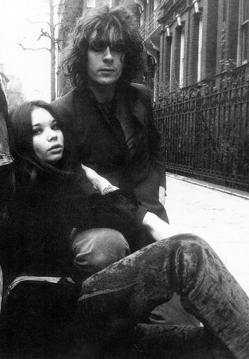 clara-clairvoyant:Syd Barrett and Iggy the Eskimo by Mick Rock, 1969.