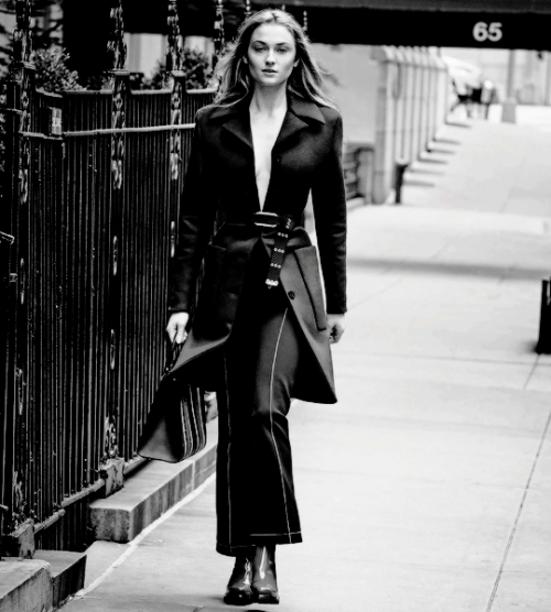 Sophie Turner photographed by Patrick Demarchelier for Porter Magazine (Fall/2017).