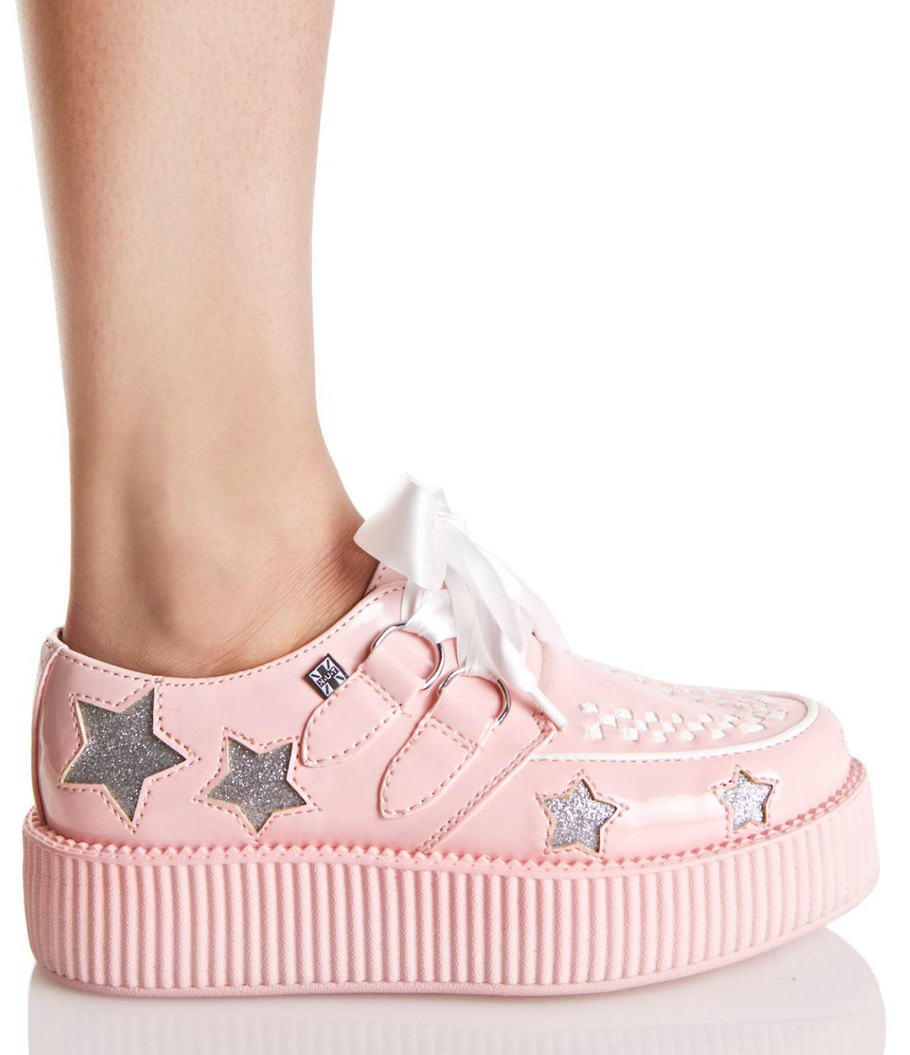 dumdolly:  cherrydope:  coquettefashion: Cute Shoes  Pink Chunky Boots | Holographic Sneakers 