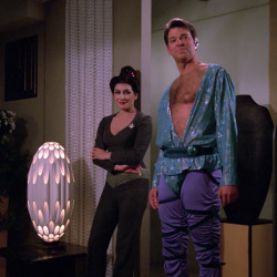 moonblossom:  trickybonmot:  mazarin221b:  redscharlach:  Angel One is a serious contender for the worst Star Trek: TNG episode ever and is packed to the gills with dreadful misogyny and embarrassing stereotypes. On the plus side, it did feature Riker