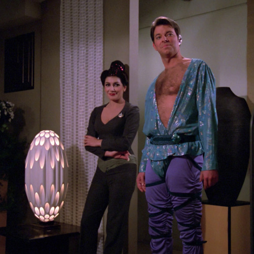 moonblossom:  trickybonmot:  mazarin221b:  redscharlach:  Angel One is a serious contender for the worst Star Trek: TNG episode ever and is packed to the gills with dreadful misogyny and embarrassing stereotypes. On the plus side, it did feature Riker