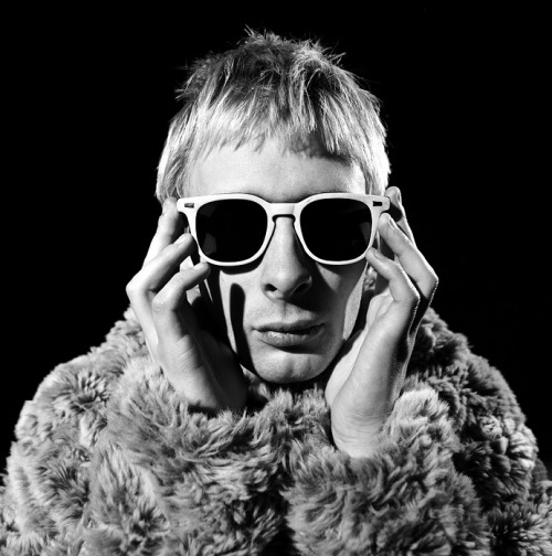 sadimagination:  Thom Yorke by Steve Double (1995) 