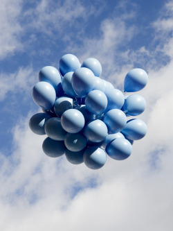 art-history:    Spencer FinchAmerican, born 1962  Sky (Over Coney Island, November 26th, 2004, 12:47pm. Southwest view over the Cyclone.), 2004   Balloons, helium, and string  