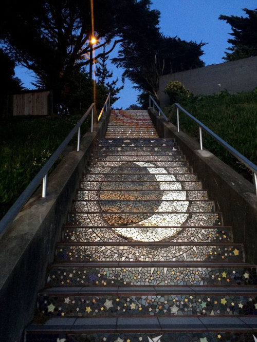 sixpenceeeblog - These steps in San Francisco glow in the dark.