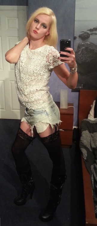 trapdragon:  Some days, you just gotta dress like a 90s hooker  Such a slutty outfit&hellip;I lo