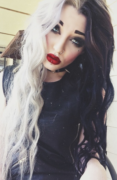 seas0nofthewitch:  cold hard bitch 