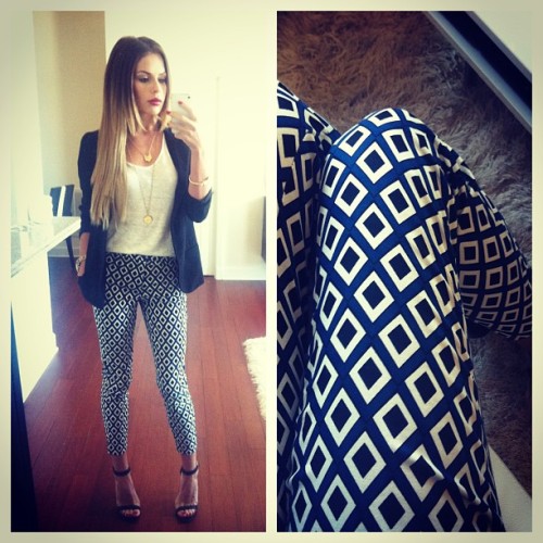 Busy day of meetings #ootd #fashionblogger #printedpants #style #blue
