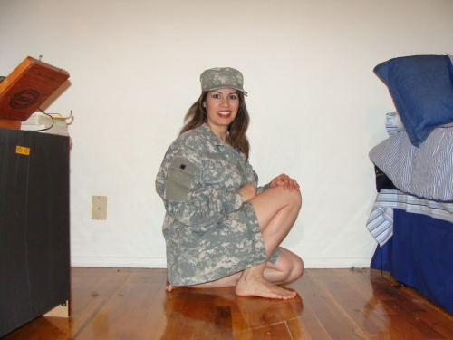 militarygirlswivesgirlfriends.tumblr.com/post/50380874527/