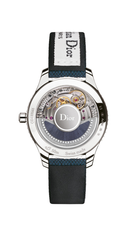 Dior Grand SoirNuance of the Monochromes Aquamarine, tsavorite green, chromifere tourmaline. At firs