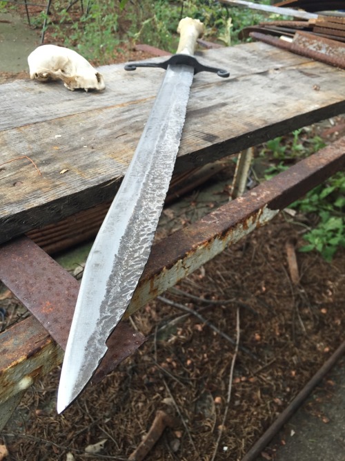 lunarlightforge:This sword is available!! It will come without a sheath. Unless you’d like one