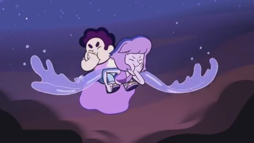 oragala: WHY IS NOBODY TALKING ABOUT LAPIS AND STEVEN CONTINUING THEIR BEACH SUMMER FUN BUDDY TRADIT