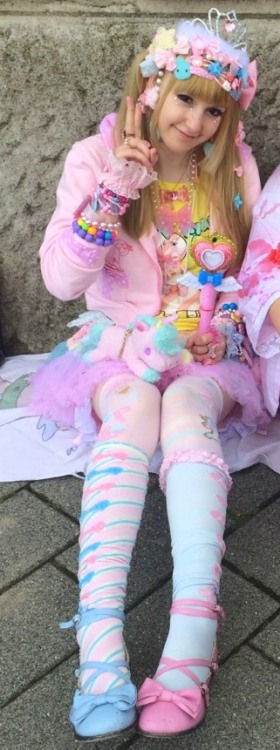 pamyurinliz:  ☾Magical✮デコラ♥^0^)/ My outfit for the JapanDay in Düsseldorf! It was fantastic! I just love this event! >w< There is always a big firework at the end of the day ^-^