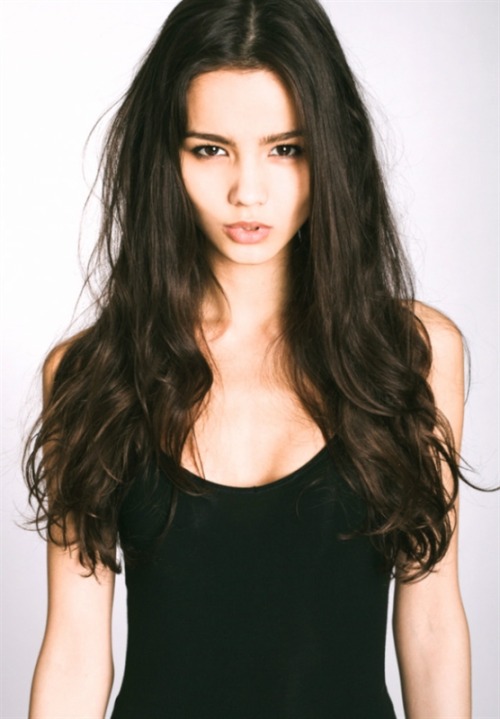 loungeoflust:  lever—du-soleil:  Kristina P. | More
