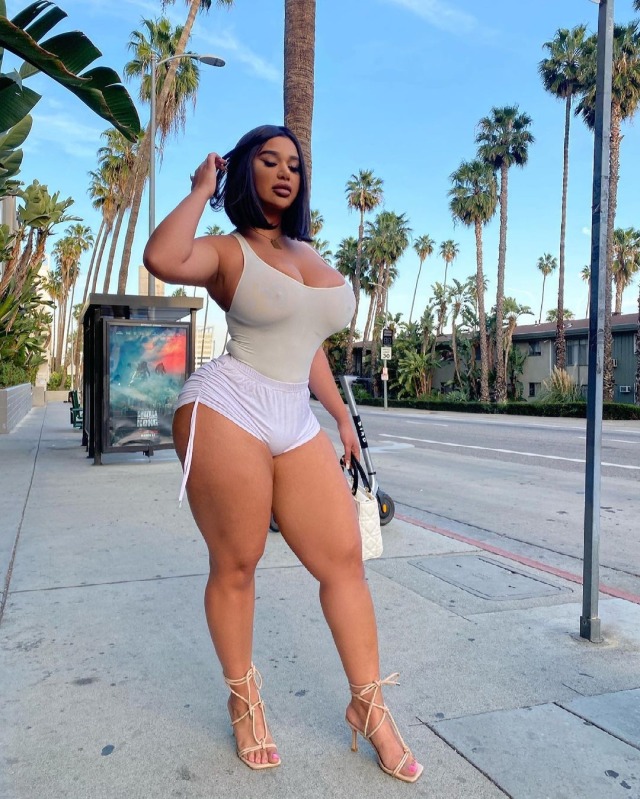 freakytyfromthachi:Thickness 