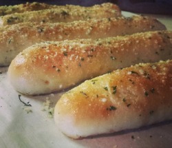 let-us-taco-bout-it:Garlic Parmesan Breadsticks 