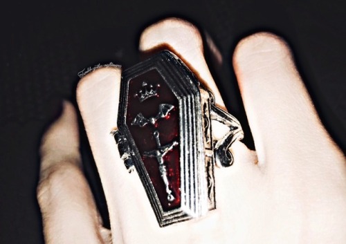 EVERYTHING GOTH New Ring Is About The Most Gorgeous Thing I Have Seen