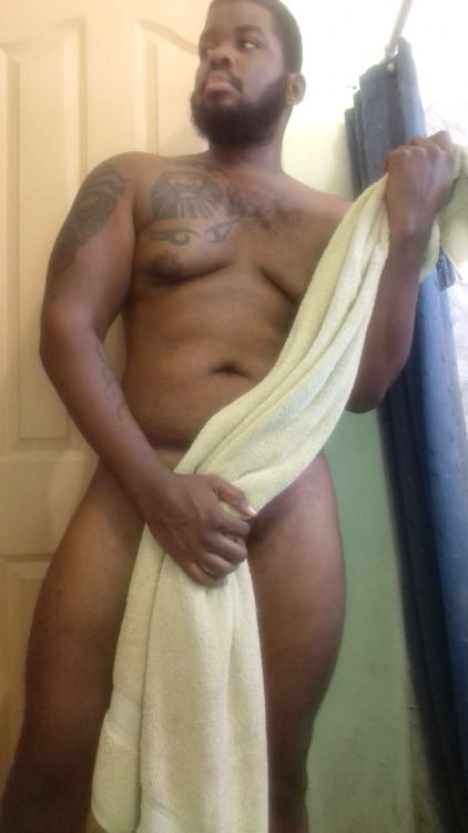 dethickness:  Friday Morning Thickness!!!!!!  Good Morning Tumblr … Get yourself a thick boi   IG - dethicknessleo