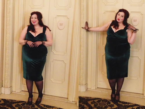 lotsalipstick:  New blog post: “A  Nutcracker Christmas” @ Big Hips, Red Lips 