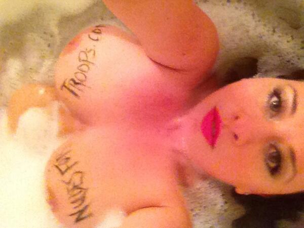mymarinemindpart4:  nudesfortroops:  We’ve got TONS of fan signs from famous porn