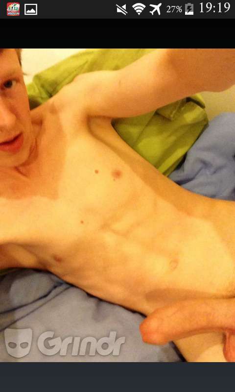 the-beauty-of-twinks:  Yum