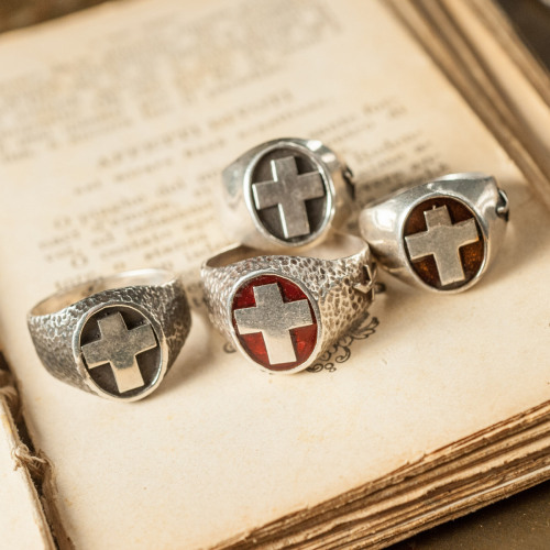 gmenweardaily:Buy your Progetto Fede ring today!FedeFede: bit.ly/FedeFedeFedeFede Embossed: h