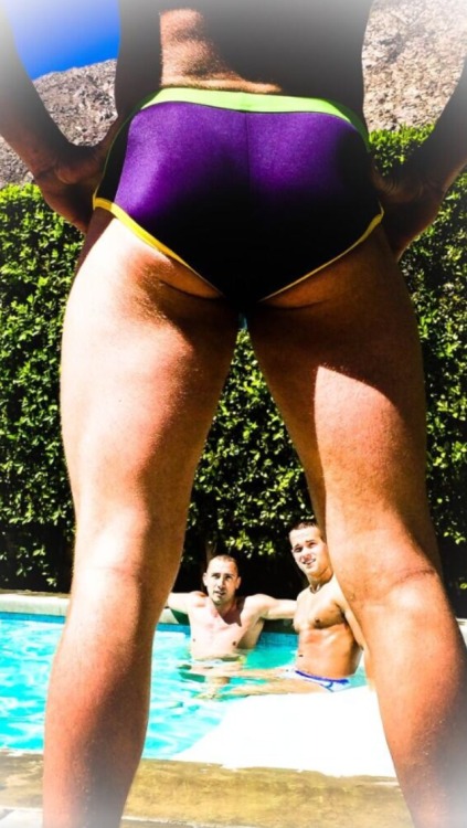 pushmybottoms:  “Hey boys, wanna play?” www.pushmybottoms.tumblr.com 