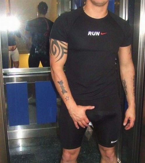 supervillainl:  Taking turns taking pics of each other’s packages. 